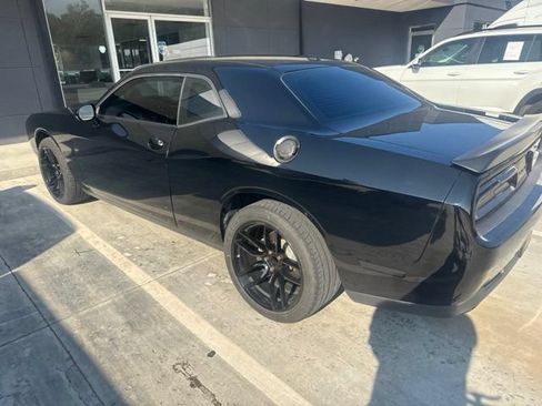 Used 2023 Dodge Challenger SXT RWD image 3