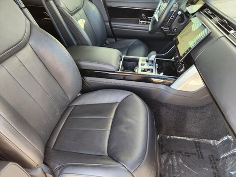 Used 2023 Land Rover Range Rover SE AWD/4WD image 8