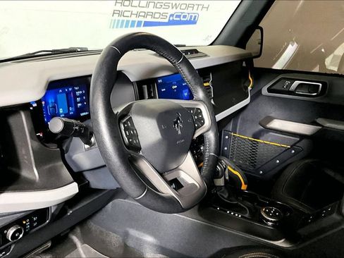 Used 2023 Ford Bronco Badlands AWD/4WD image 10
