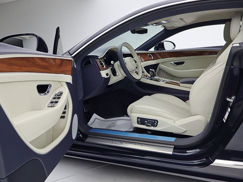 New 2026 Bentley Continental GT image 39