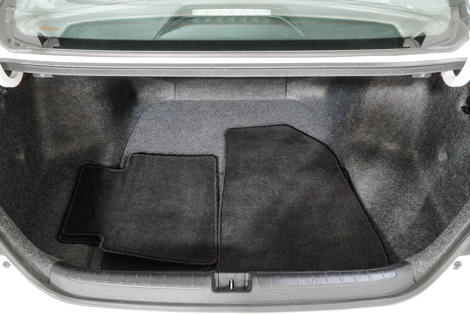 Used 2019 Honda Accord Touring image 9