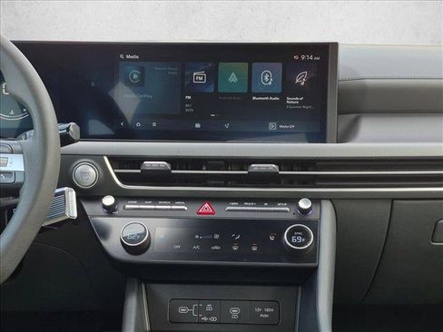 Used 2025 Hyundai Sonata SEL FWD image 10