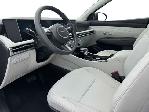 New 2025 Hyundai Tucson SE AWD/4WD image 50
