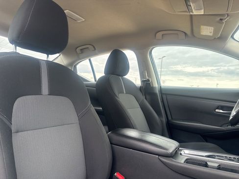 Certified 2024 Nissan Sentra SV FWD image 27