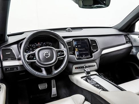 Used 2021 Volvo XC90 T6 R-Design w/ Advanced Package image 5