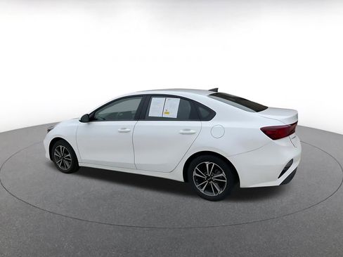 Used 2024 Kia Forte LXS image 10
