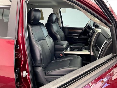 Used 2018 RAM 1500 Laramie AWD/4WD image 6