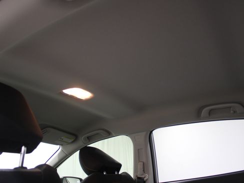 Used 2021 Subaru Crosstrek 2.0i Premium image 21