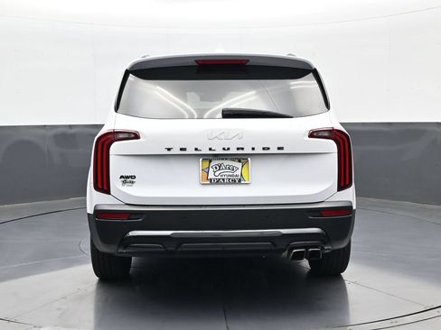 Used 2022 Kia Telluride EX w/ EX Premium Package AWD/4WD image 7