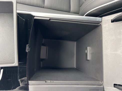 Used 2025 Buick Enclave Sport Touring image 24