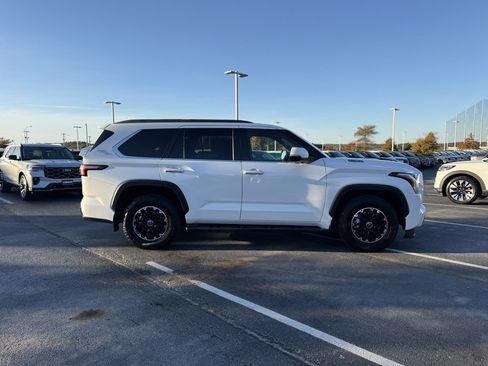 Used 2024 Toyota Sequoia SR5 w/ TRD Off-Road Package image 9
