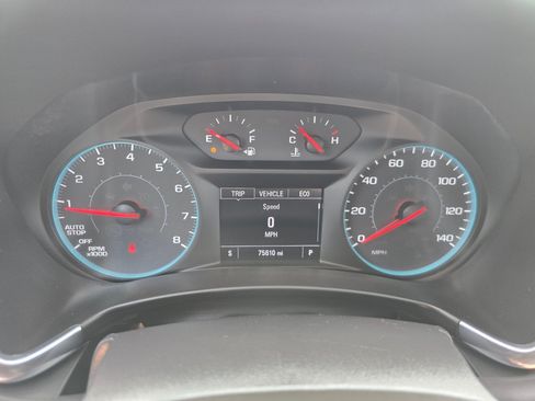 Used 2018 Chevrolet Equinox LT w/ LPO, Hit The Road Package AWD/4WD image 7