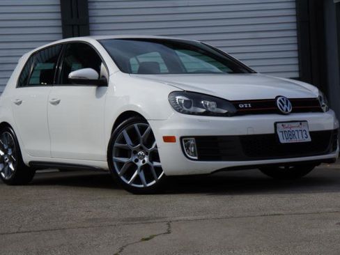 Used 2013 Volkswagen GTI Driver's Edition image 10