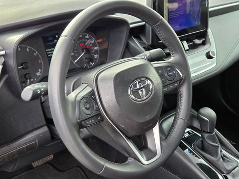 Used 2025 Toyota Corolla SE FWD image 25