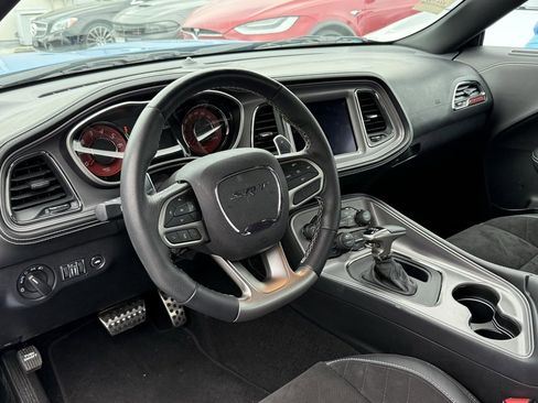 Used 2023 Dodge Challenger SRT Hellcat image 3