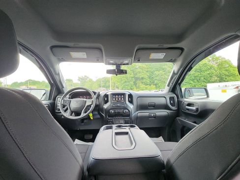 Used 2020 Chevrolet Silverado 1500 Custom Trail Boss w/ Custom Convenience Package AWD/4WD image 24