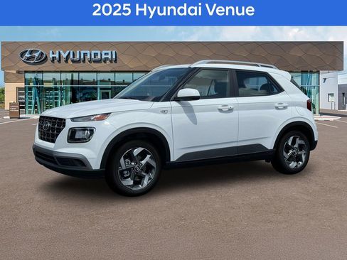Used 2025 Hyundai Venue SEL image 2