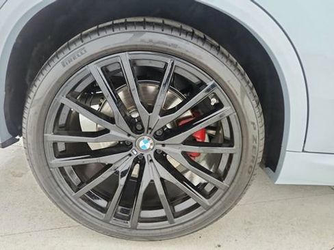 Used 2025 BMW X5 xDrive40i w/ M Sport Package image 62