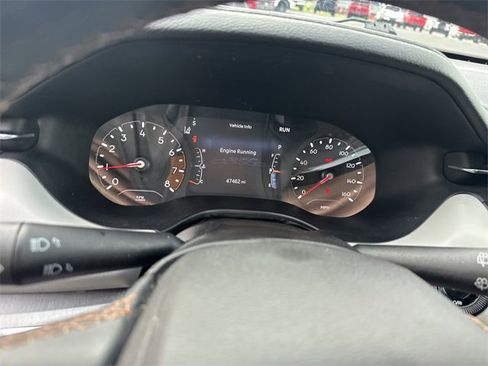 Used 2022 Jeep Compass Limited image 18