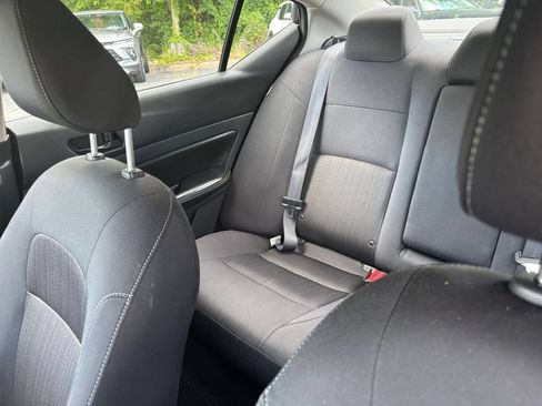 Used 2025 Nissan Altima 2.5 SV FWD image 34