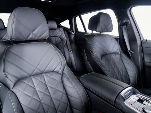 Used 2024 BMW X6 M60i image 29