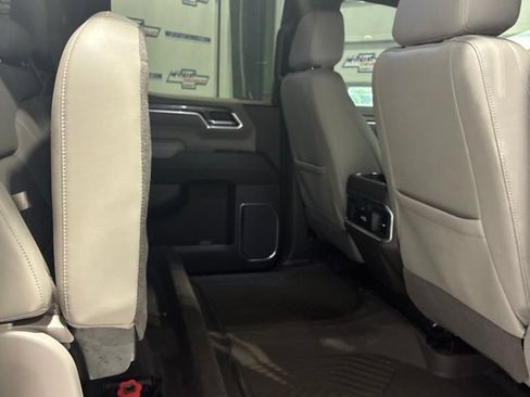 Used 2022 Chevrolet Silverado 1500 LTZ w/ Z71 Off-Road Package AWD/4WD image 41
