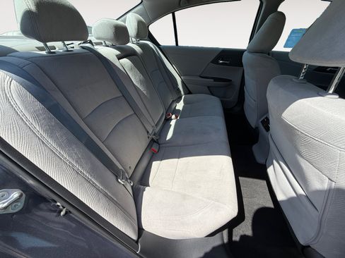 Used 2015 Honda Accord EX image 18