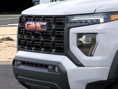 New 2026 GMC Canyon Elevation w/ Convenience Package image 37