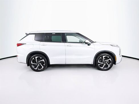 Used 2023 Mitsubishi Outlander SEL AWD/4WD image 8