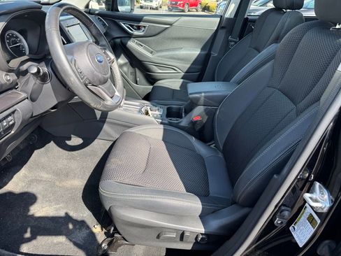 Used 2024 Subaru Forester Premium image 10
