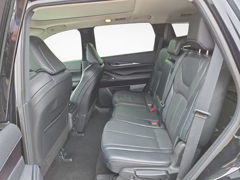 Used 2023 INFINITI QX60 Sensory w/ Vision Package AWD/4WD image 14