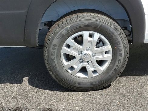 New 2024 RAM ProMaster 3500 w/ Quick Order Package 22G SLT image 5