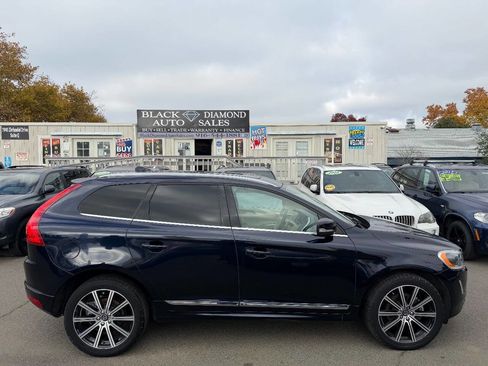 Used 2016 Volvo XC60 T5 Platinum image 9