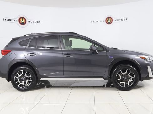 Used 2023 Subaru Crosstrek Hybrid image 2