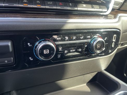 Used 2025 GMC Sierra 1500 Elevation RWD image 29