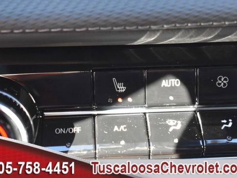 New 2026 Chevrolet Equinox LT w/ Convenience Package II FWD image 30