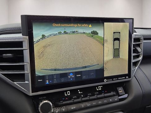 Used 2024 Toyota Tundra Platinum w/ TRD Off-Road Package AWD/4WD image 26