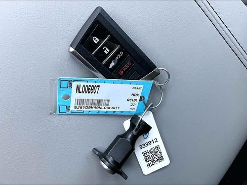 Certified 2022 Acura MDX FWD w/ Technology Package image 15