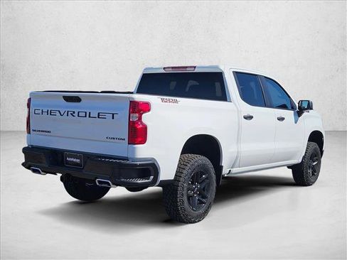 New 2026 Chevrolet Silverado 1500 Custom Trail Boss w/ LPO, Dark Essentials Package image 2
