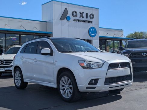 Used 2011 Mitsubishi Outlander Sport SE FWD image 1