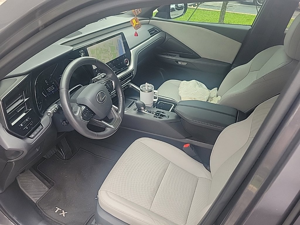 Used 2025 Lexus TX 350 FWD w/ Technology Package image 5