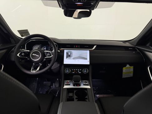 New 2026 Jaguar F-PACE R-Dynamic S image 16