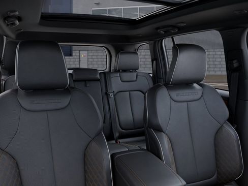 New 2026 Jeep Grand Cherokee Summit image 26