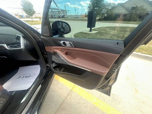 Used 2021 BMW X5 M50i w/ Executive Package image 36