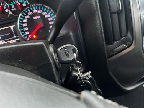 Used 2019 Chevrolet Silverado 1500 LT image 29