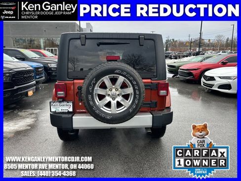 Used 2014 Jeep Wrangler Unlimited Sahara w/ Connectivity Group image 8