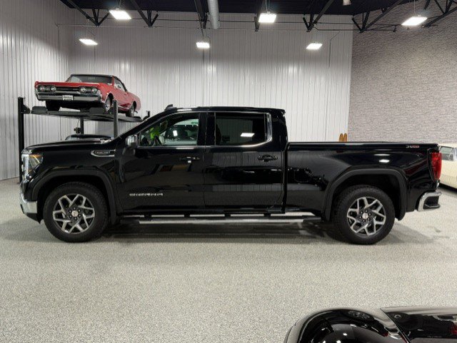 Certified 2024 GMC Sierra 1500 SLE AWD/4WD image 2