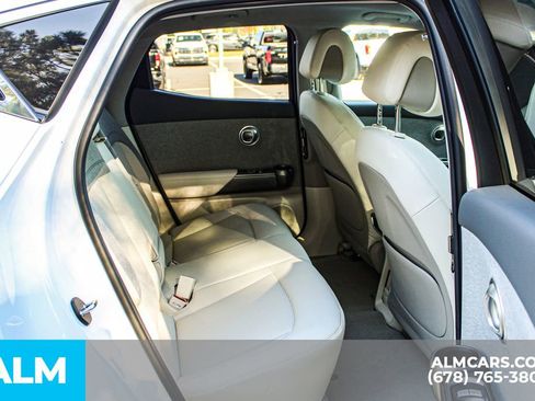 Used 2025 Genesis GV60 RWD image 19