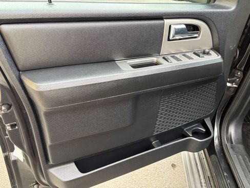 Used 2015 Ford Expedition EL XLT w/ Equipment Group 202A image 14
