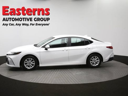 Used 2025 Toyota Camry LE FWD image 58